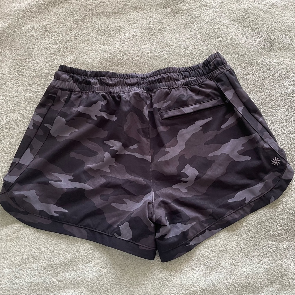Athleta Girl Camo Print Shorts Sz XL/14